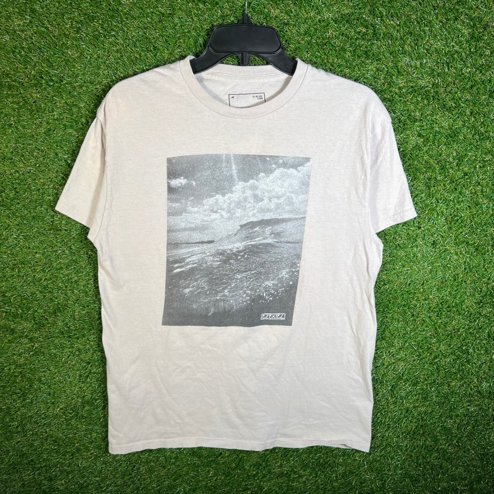 Ezekiel Premium Mens Medium Graphic T-Shirt Wave Print Sand 100% Cotton